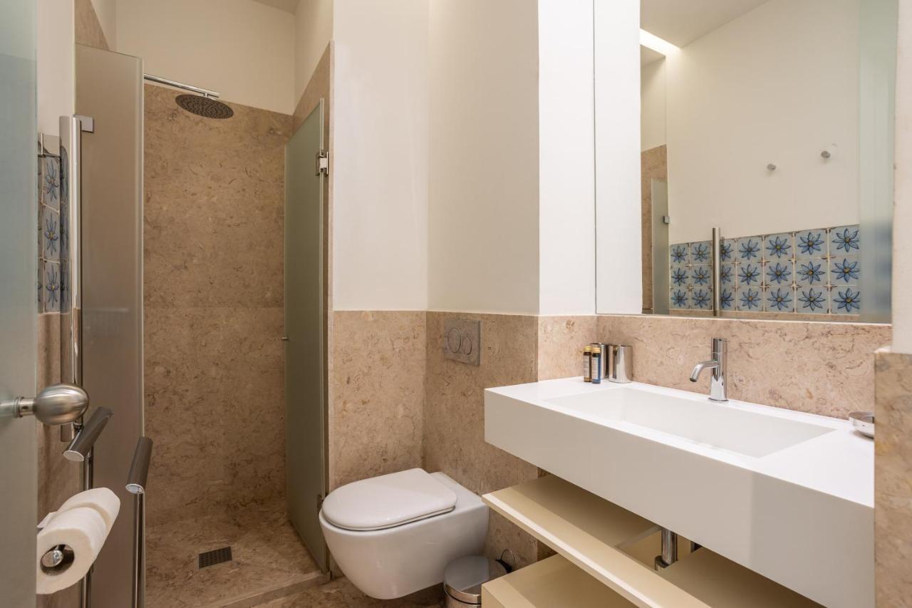 リスボンChic Tailor Made Flat In Chiadoアパートメント エクステリア 写真